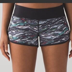 Lululemon speed shorts mini sweatr  multi black 6